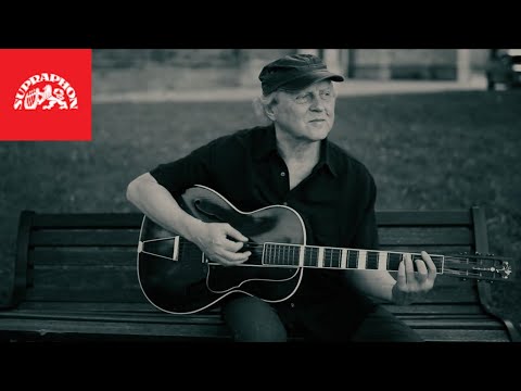 Play Video Youtube Video