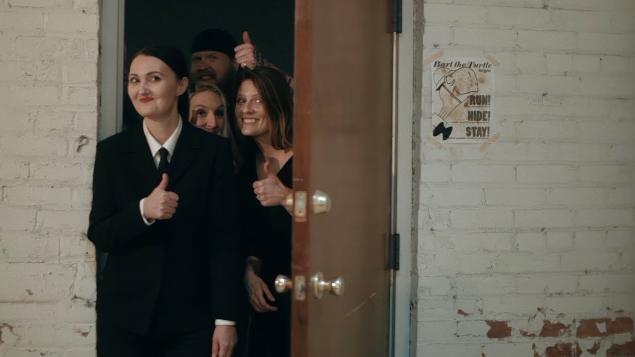 Miniature de la vidéo 59 Minutes in a Bunker with the President of the United States - Official Trailer du film 59 Minutes in a Bunker with the President of the United States