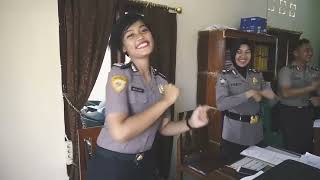 Download lagu GOYANG MAUT MAUMERE POLRES LAMPUNG TIMUR - DIRGAHAYU RI KE 72 mp3