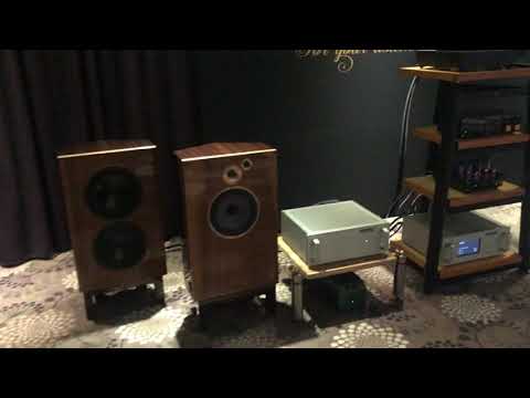 DeVore Fidelity Orangutan O/Reference