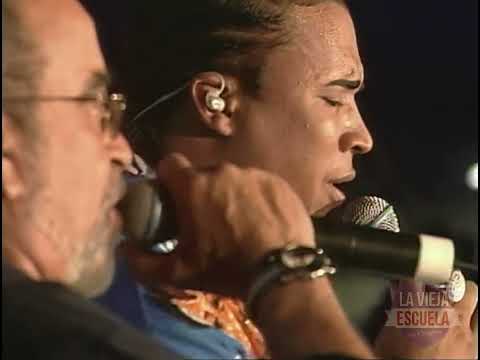 A Mi Manera My Way Live Feat Andy Montanez - Don Omar
