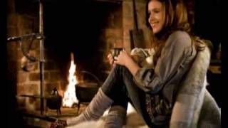 Amy Diamond - När Julen Rullar Över Världen