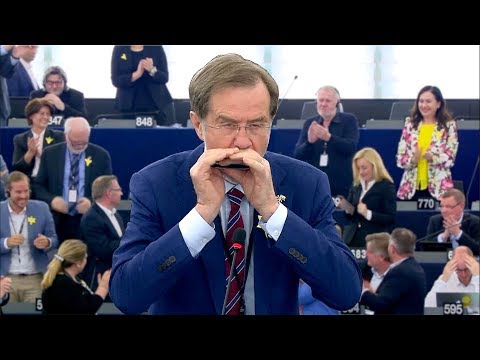 download lagu mp3 mp4 Peterle, download lagu Peterle gratis, unduh video klip Download Peterle Mp3 dan Mp4 Full Gratis