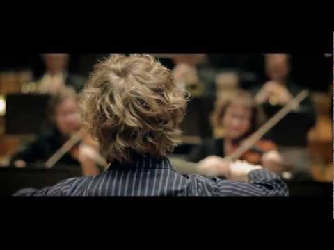 Ideaali & Jay Who? - Siivet feat. Perttu L