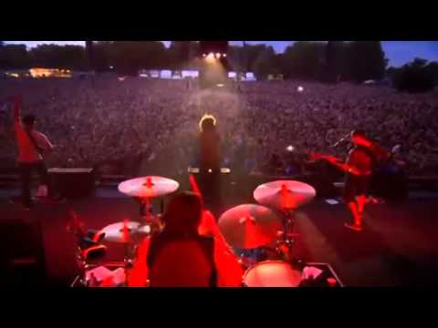 Rage Against The Machine - Testify (Live in London 2010)