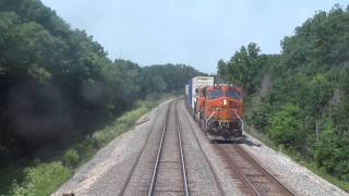 preview picture of video 'Amtrak's Southwest Chief 90mph Running in Missouri'