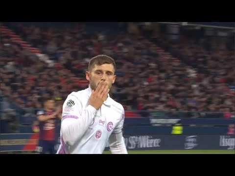 ZOOM sur Arbër Zeneli