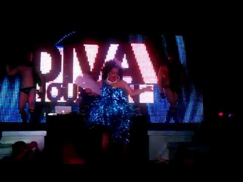 Diva Houston DESEO54