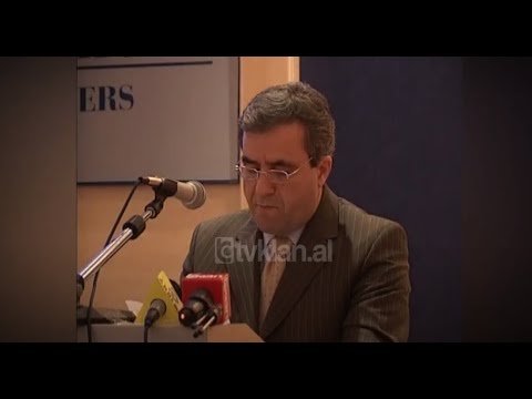 Zhvillohet konferenca për stabilizimin dhe rritjen e tregut të sigurimeve (11 Qershor 2003)