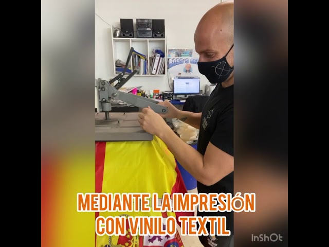 Vídeo relacionado con Zpubli - Bandera personalizada con imagen y texto. Personalizable, resistente a la interperie, Bandera para decorar, para eventos, fiestas, de fútbol. (BANDERA, 90X150)