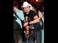 Brad Paisley - Famous People