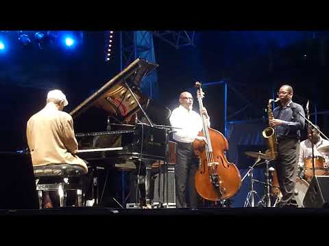 McCoy Tyner Trio Feat. Ravi Coltrane - 3 (La Défense Jazz Festival - Paris - June 30th 2012)