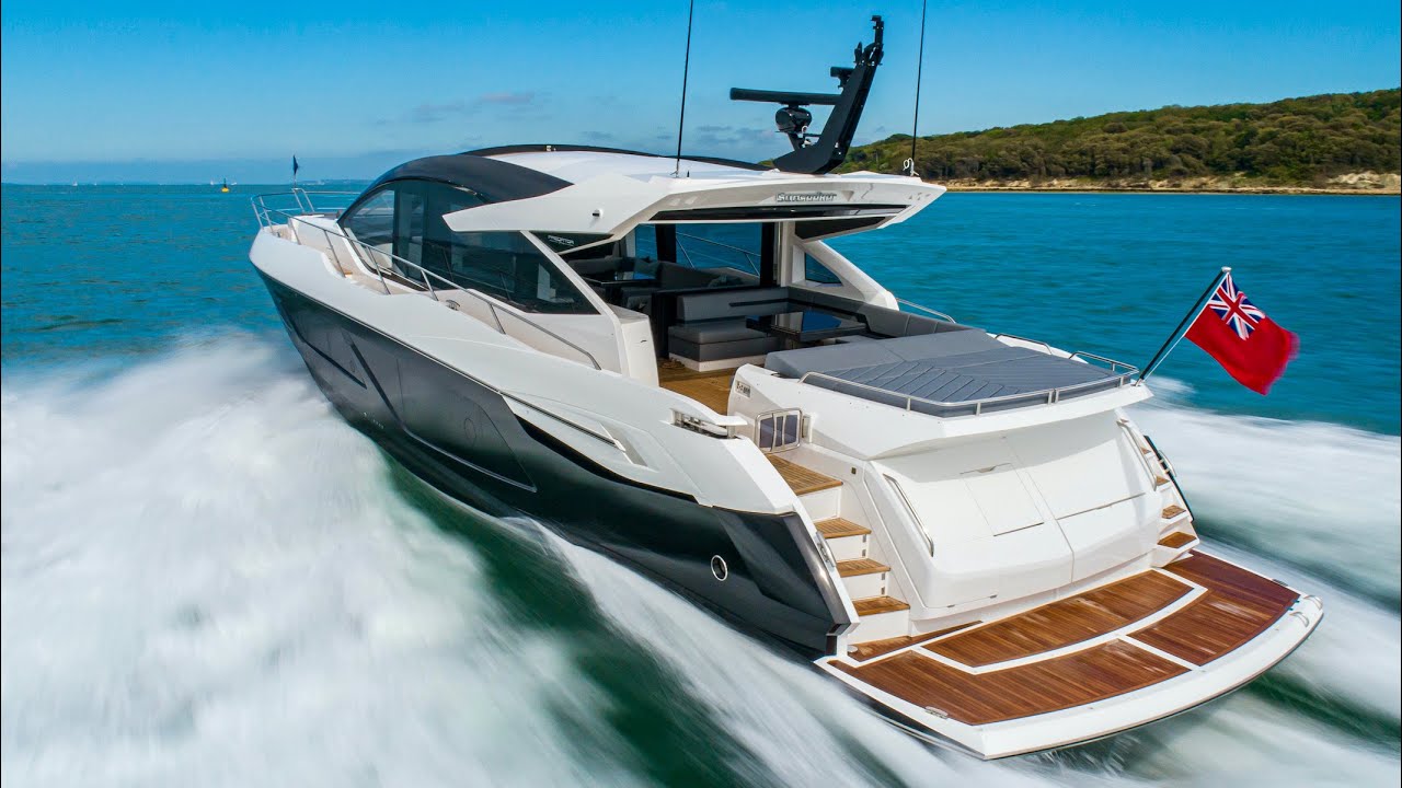 Yacht Tour: Sunseeker Predator 74 XPS