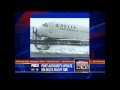 Plane skids off LaGuardia airport runway - YouTube