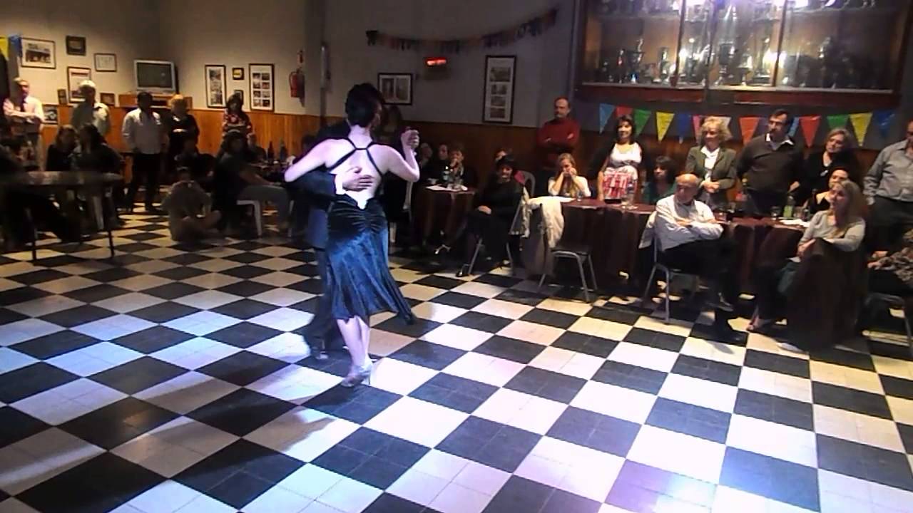 Julieta Qûesta & Raul Choque (Tango), 9-08-13, Club Maipú, Río IV, Cba.