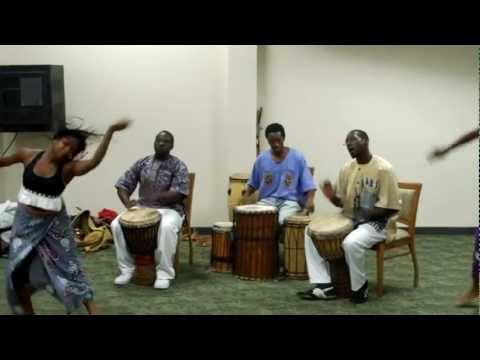 Tutu Ola - Sinte (Brazil University Delegation Performance)