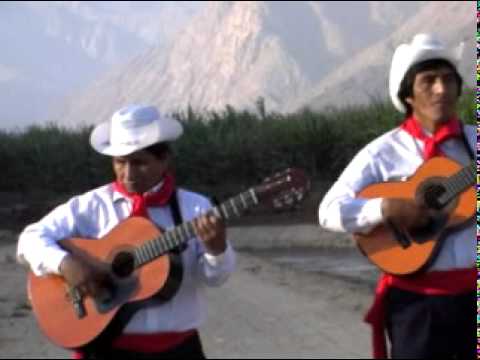 Trío Los Trigales - No Tienes Excusa