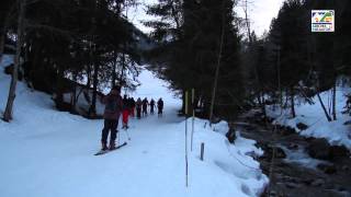 preview picture of video 'Ski de randonnée : Initiation nocturne à Arêches-Beaufort'