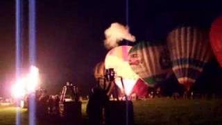 preview picture of video 'Fire Show Bělá pod Bezdězem balonové hemžení 2009'