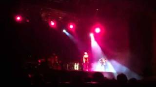 Luz Casal en Coruña Un ramo de rosas