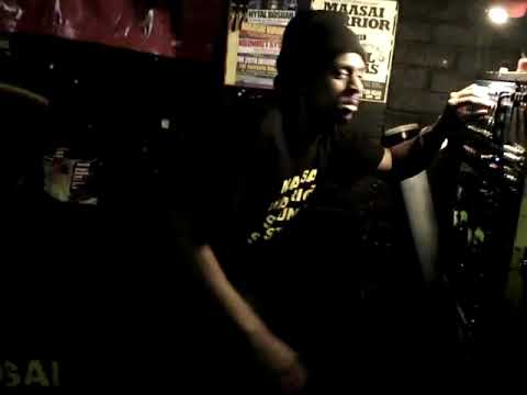 OneDubTv - MAASAI WARRIOR THUNDERWEIGHT SOUND SYSTEM - LIGHTS ON @ ONEDUB 28 DEC 2012