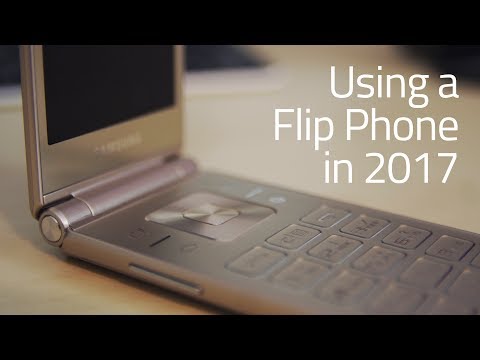 Using a Flip Phone in 2017 - Samsung Galaxy Folder 2 Review
