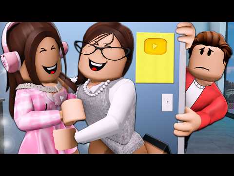 Mom Loved YOUTUBER SISTER More Than HIM! (A Roblox Movie)