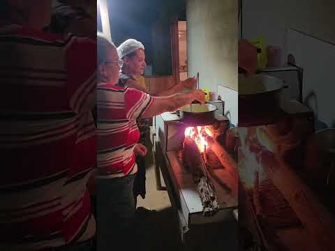 CIDADE DE TURMALINA MG VALE DO JEQUITINHONHA 🇧🇷 FAZENDO REQUEIJÃO MINEIRO 😋 😋 #minasgerais