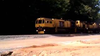 preview picture of video 'Rail grinder at Fulton, AR'