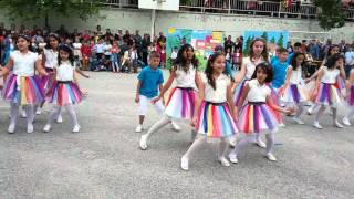 23 Nisan gösterisi 4-C -penguen dansi &amp; simge mis mis