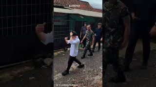 Download lagu Gibran “Motoran” Tinjau Korban Bencana di Sukabumi mp3 Download lagu Gibran “Motoran” Tinjau Korban Bencana di Sukabumi mp3