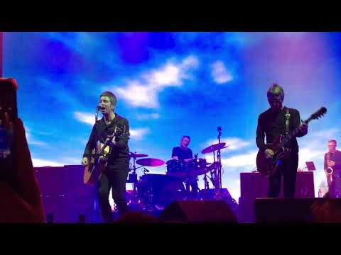 190519 Noel Gallagher’s High Flying Birds Live in Seoul - Whatever (Oasis cover)
