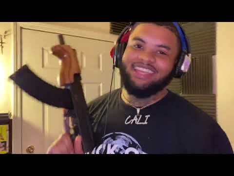 PluggedInCali - Beef Wit Me (In Studio Vlog/Music Video)