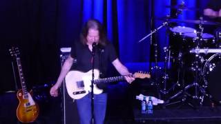 Robben Ford - Howlin' At The Moon - 4/1/16 Building 24 - Wyomissing, PA