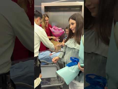 Ataya iki oğul övladı qismət oldu. 👩‍⚕️👶👶 #aygünaltun #baby #livbonadea #newborn #cutebaby