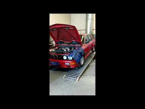 BMW E28 with GT35 turbo on E85 - at Brintech Customs