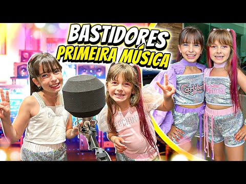 Laurinha and Helena's first SONG! MIGA MIGA (behind the scenes)