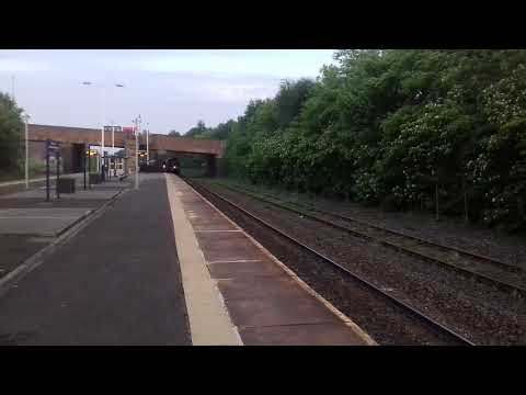 47804+37669 5Z45 02.30 Carnforth ST-York passing RoseGrove 22/5/2018
