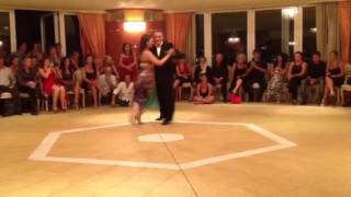 Ricardo Barrios y Laura Melo - milonga "la blanca y la negr