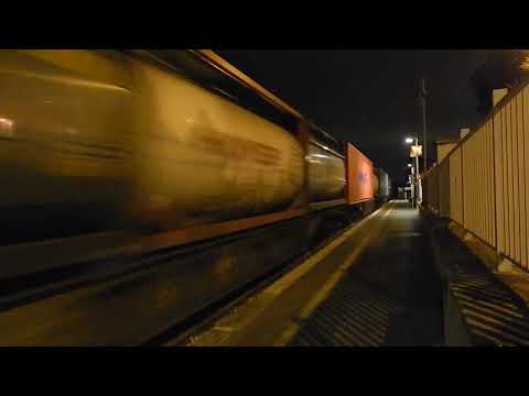 DOPPIA E483 di FT per TCS Bari Lamasinata-Melzo Scalo, in transito a Bari Palese!