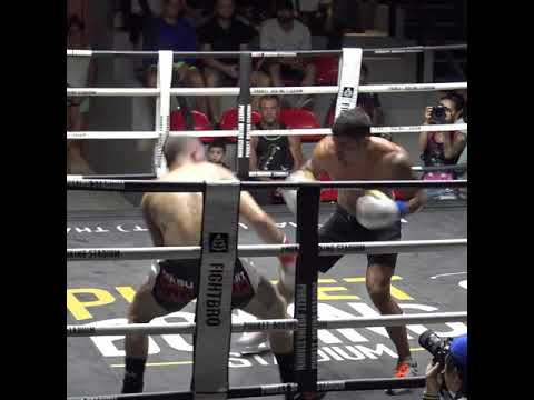 Tiger Muay Thai fighter Trent "Niño Loco" Girdham 🇦🇺 using slick evasive skills and solid punching