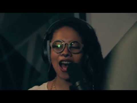 La Tifa & The Colombian Riddim Band - Revolución Espiritual (Sampling Live Sessions)