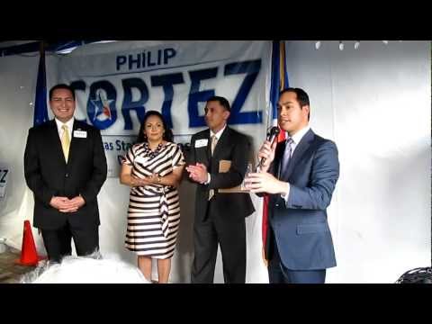 Mayor Julian Castro supports Philip Cortez