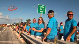 preview picture of video 'Josh Peterson Winner 7 Mile Bridge Run 2015'