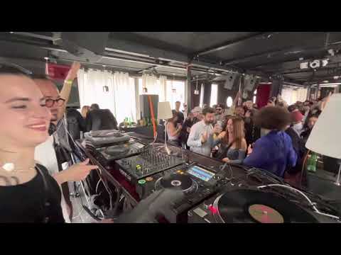 Arthur Nozen @ Café Barge