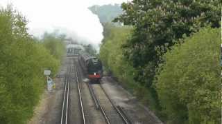preview picture of video 'Steam Train: 70000 Britannia, The Cathedrals Explorer 2012, Day 1, 18 May 2012, Chertsey'
