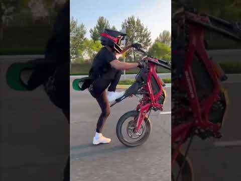 Electric bike things! 🏍️ #shorts #youtubeshorts #bike #electronic #surron @SurRonster