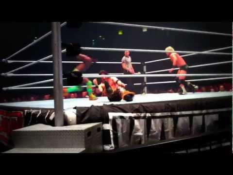 wwe raw manchester 05-11-2011