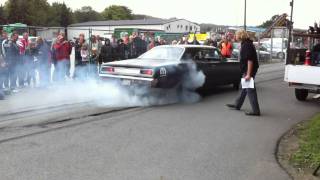 preview picture of video '1970 Dodge Coronet Burnout - Rosi@Bug-Biss 2010'