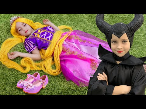 Sofia as Rapunzel in her New Room plays in a beauty salon